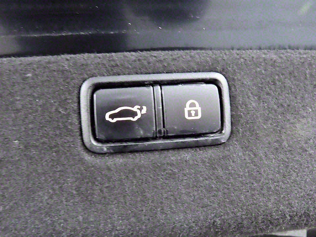 Genesis G80 2019 Negro - Importación desde Corea - HF Imports Iquique - Foto 18