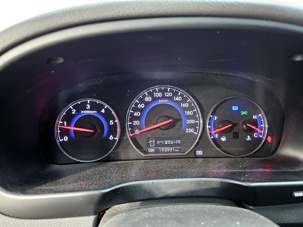 HYUNDAI Santa Fe - Vista 6