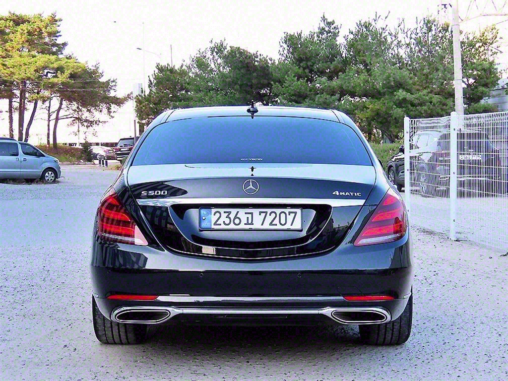Mercedes Benz S Class - Vista 4