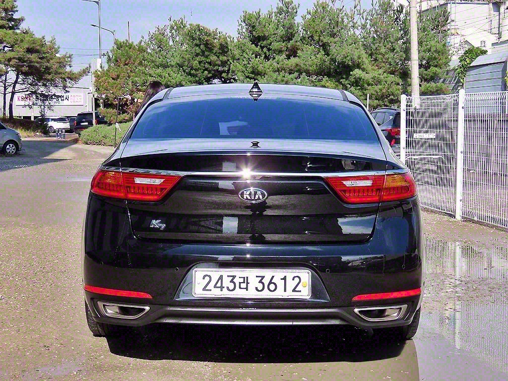 KIA K7 - Vista 4