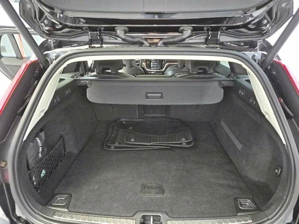 Volvo V60 2019 Negro - Importación desde Corea - HF Imports Iquique - Foto 13