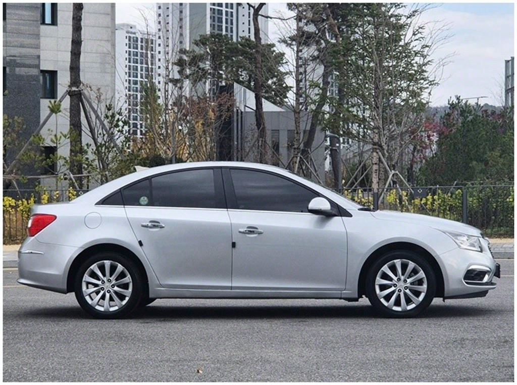 Chevrolet Cruise - Vista 10