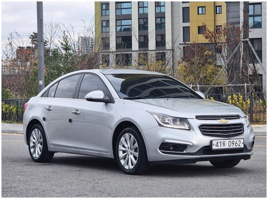 Chevrolet Cruise - Vista 5