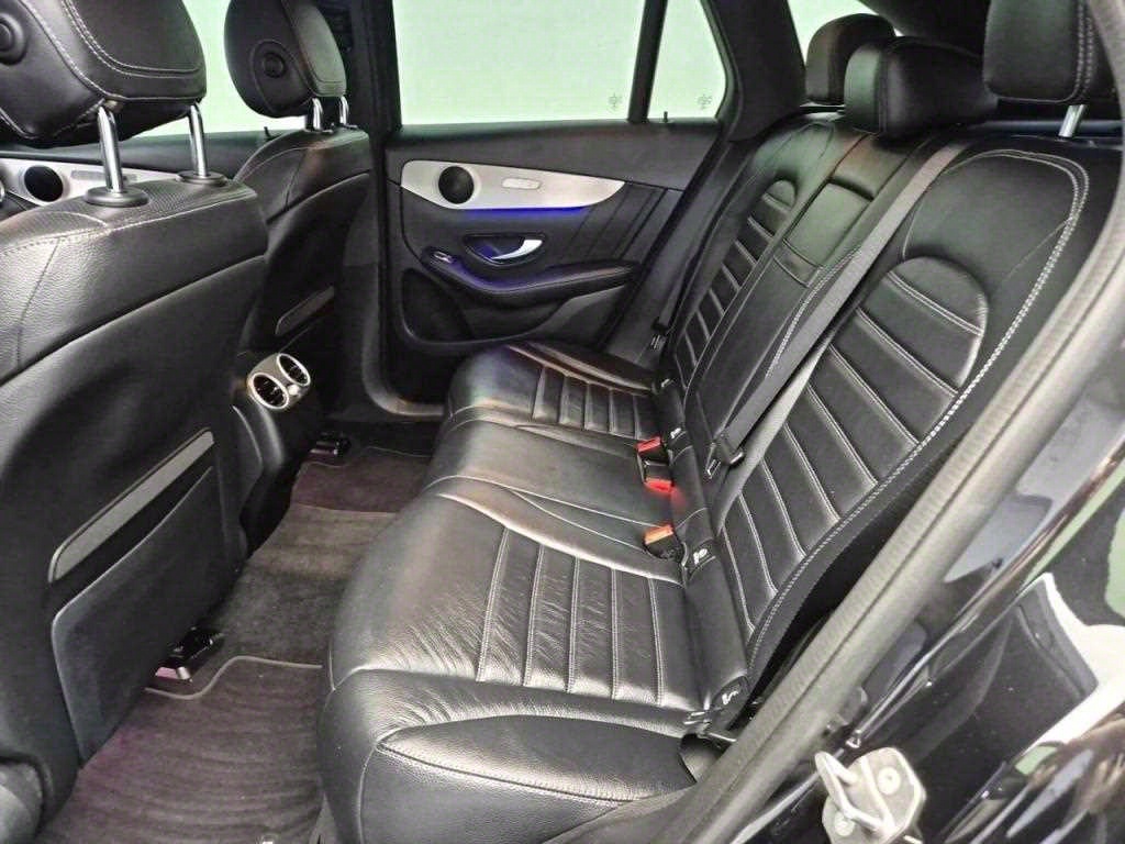 Mercedes Benz GLC Class - Vista 12