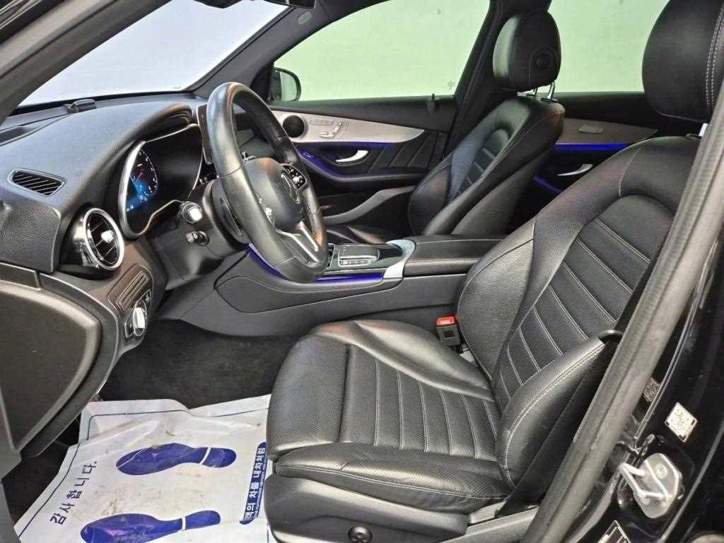 Mercedes Benz GLC Class - Vista 11