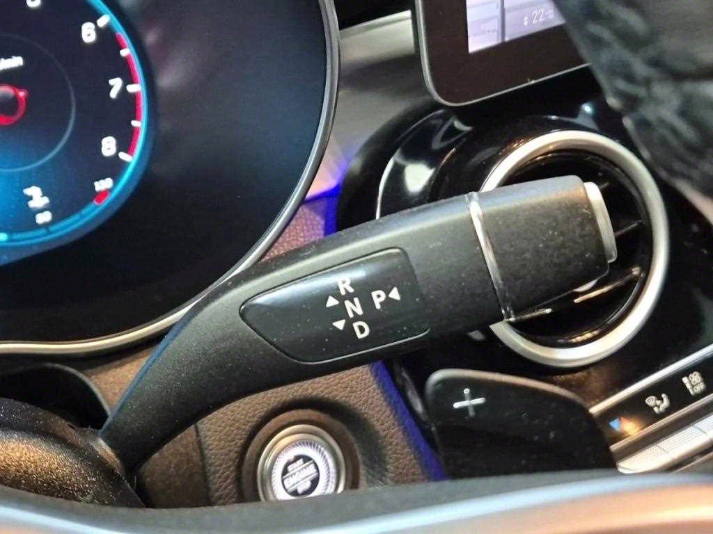 Mercedes Benz GLC Class - Vista 8