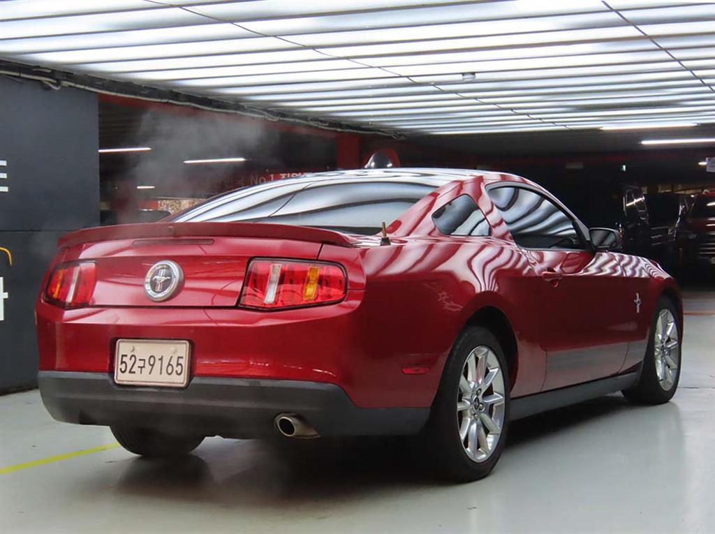 Ford Mustang - Vista 4