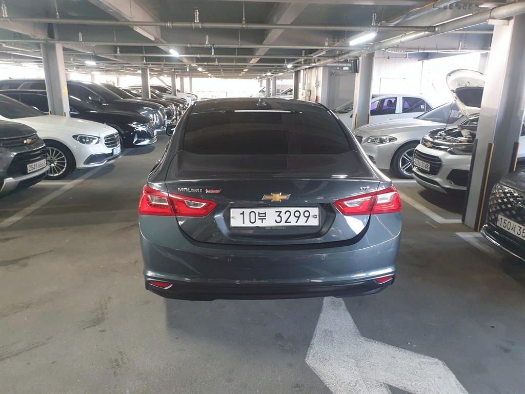 Chevrolet Malibu - Vista 6