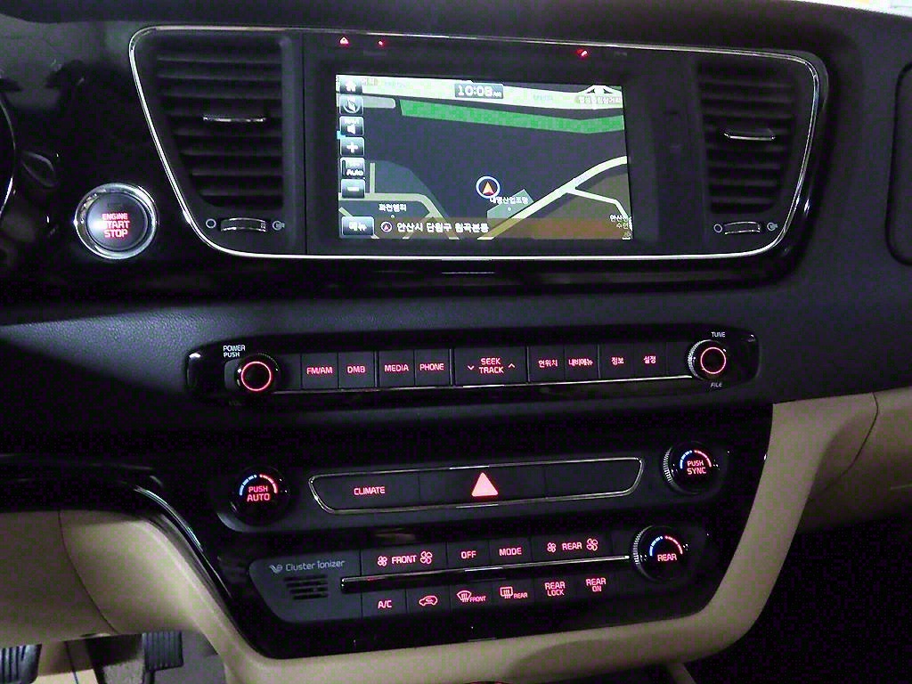 KIA Carnival - Vista 9