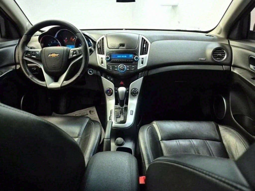 Chevrolet Cruise - Vista 7