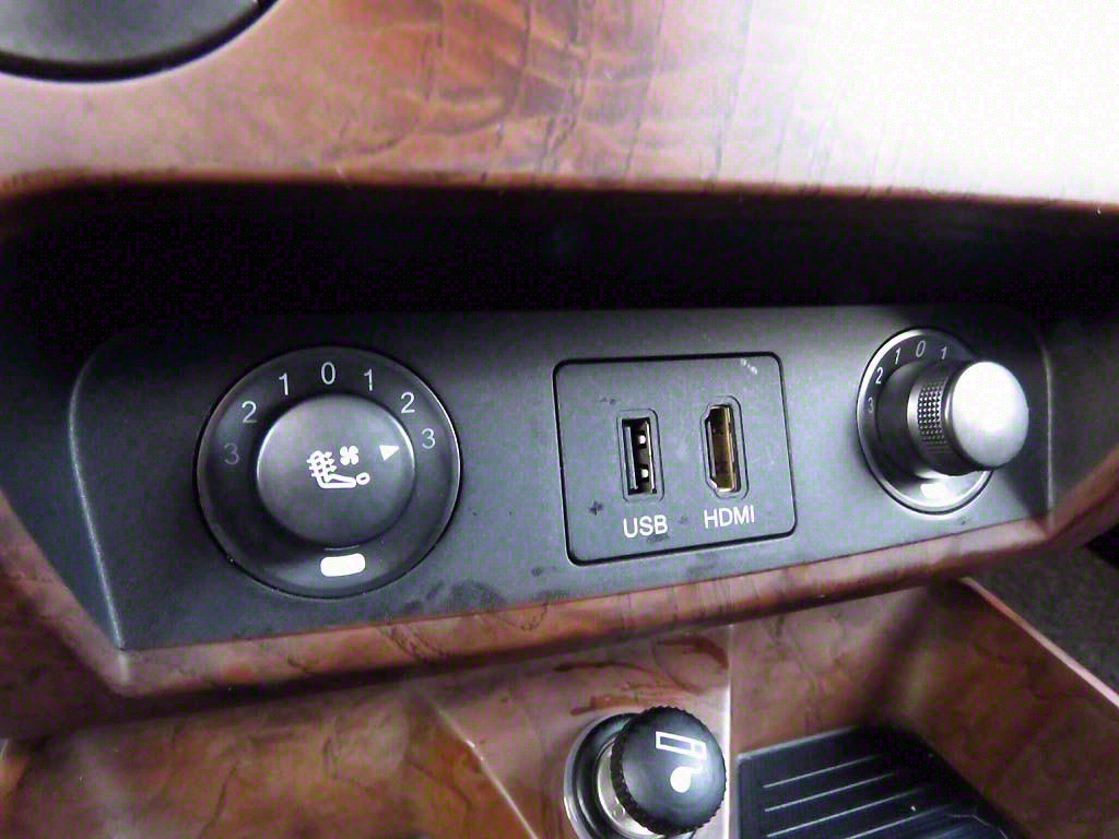 Ssangyong Rexton 2016 Negro - Importación desde Corea - HF Imports Iquique - Foto 10