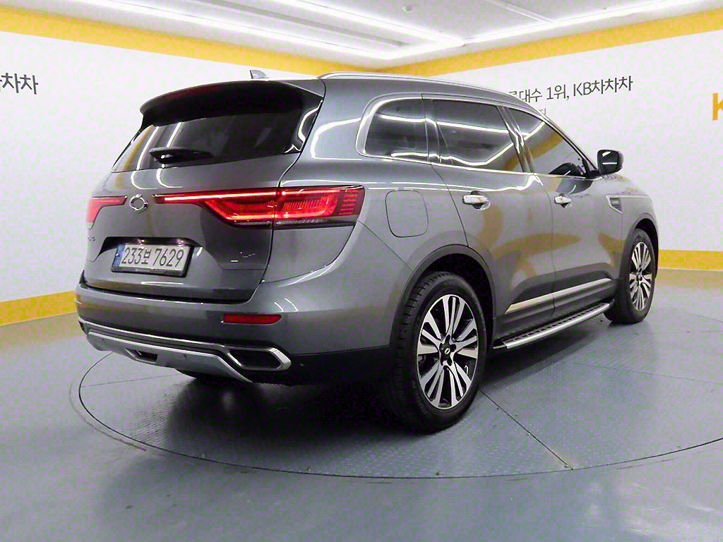 SAMSUNG QM6 - Vista 4