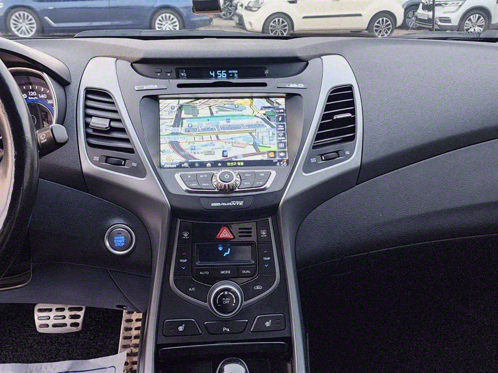 HYUNDAI Avante 2014 Blanco - Importación desde Corea - HF Imports Iquique - Foto 13