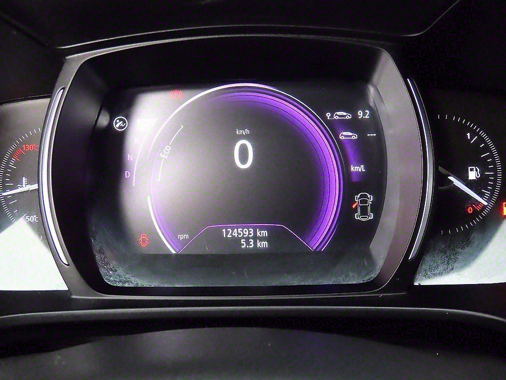 SAMSUNG QM6 - Vista 9