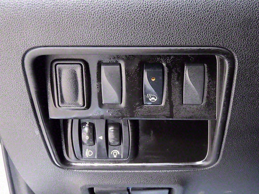 SAMSUNG QM6 - Vista 12