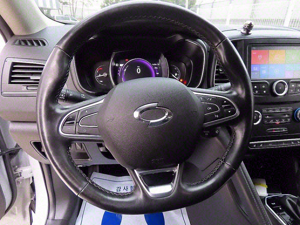 SAMSUNG QM6 - Vista 8