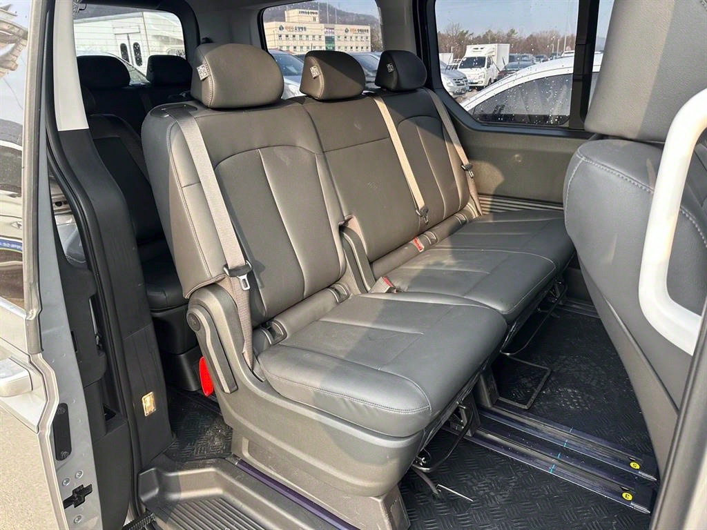 HYUNDAI Staria 2024 Gris - Importación desde Corea - HF Imports Iquique - Foto 14