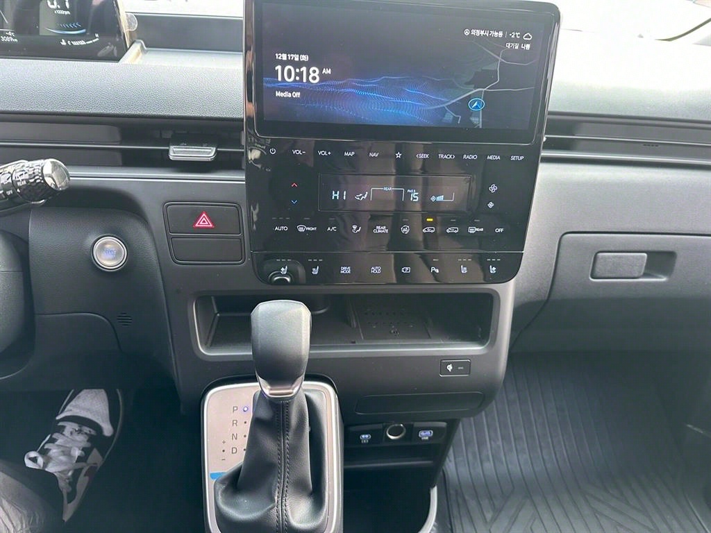 HYUNDAI Staria - Vista 8