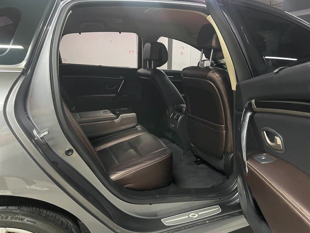 SAMSUNG SM7 - Vista 8