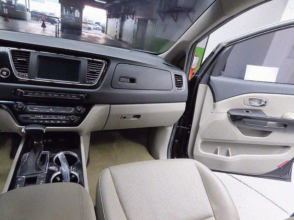 KIA Carnival 2019 Negro - Importación desde Corea - HF Imports Iquique - Foto 9