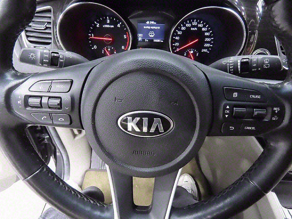 KIA Carnival 2019 Negro - Importación desde Corea - HF Imports Iquique - Foto 10