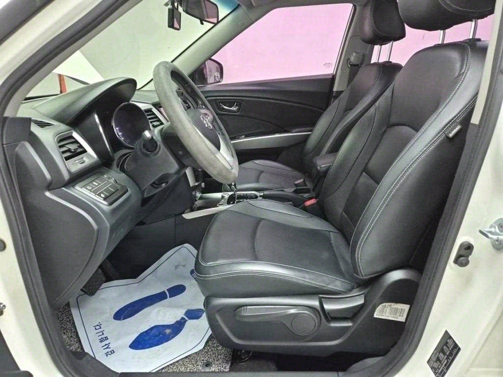 Ssangyong Tivoli - Vista 11