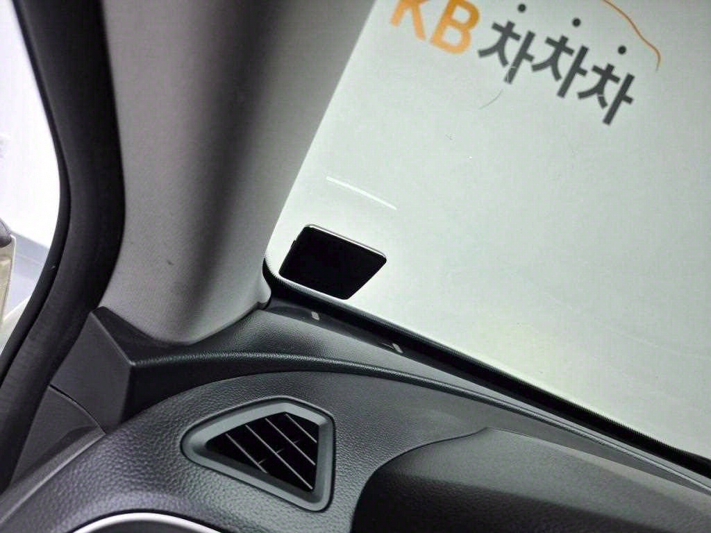 Ssangyong Tivoli 2016 Blanco - Importación desde Corea - HF Imports Iquique - Foto 17