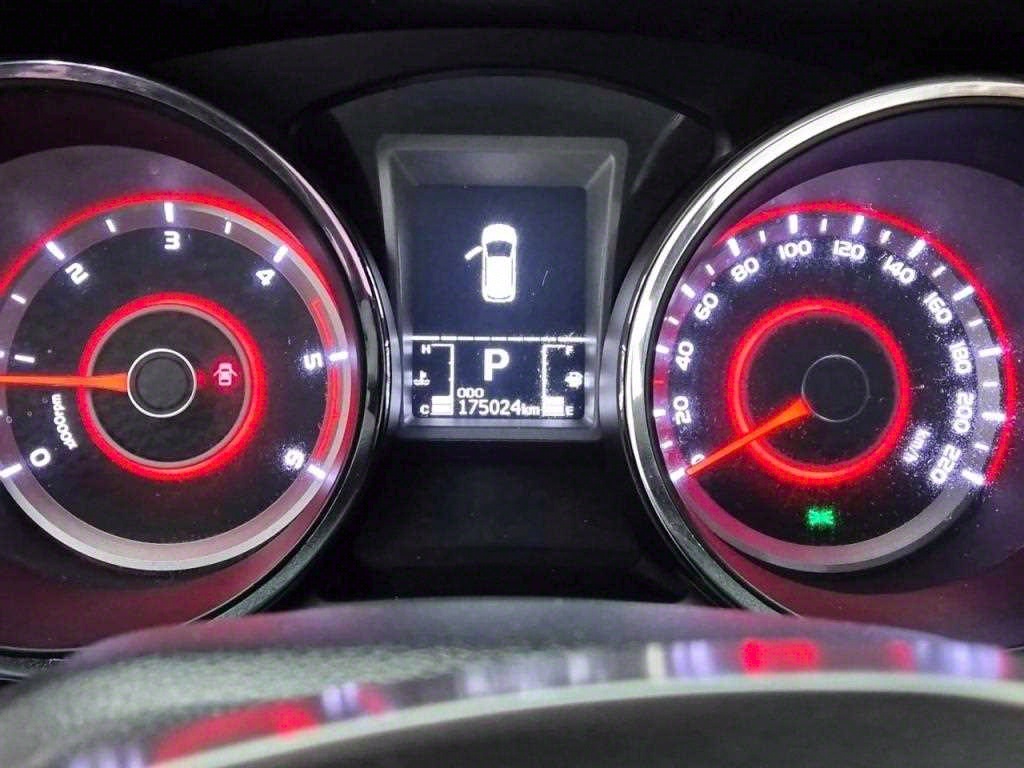 Ssangyong Tivoli - Vista 6