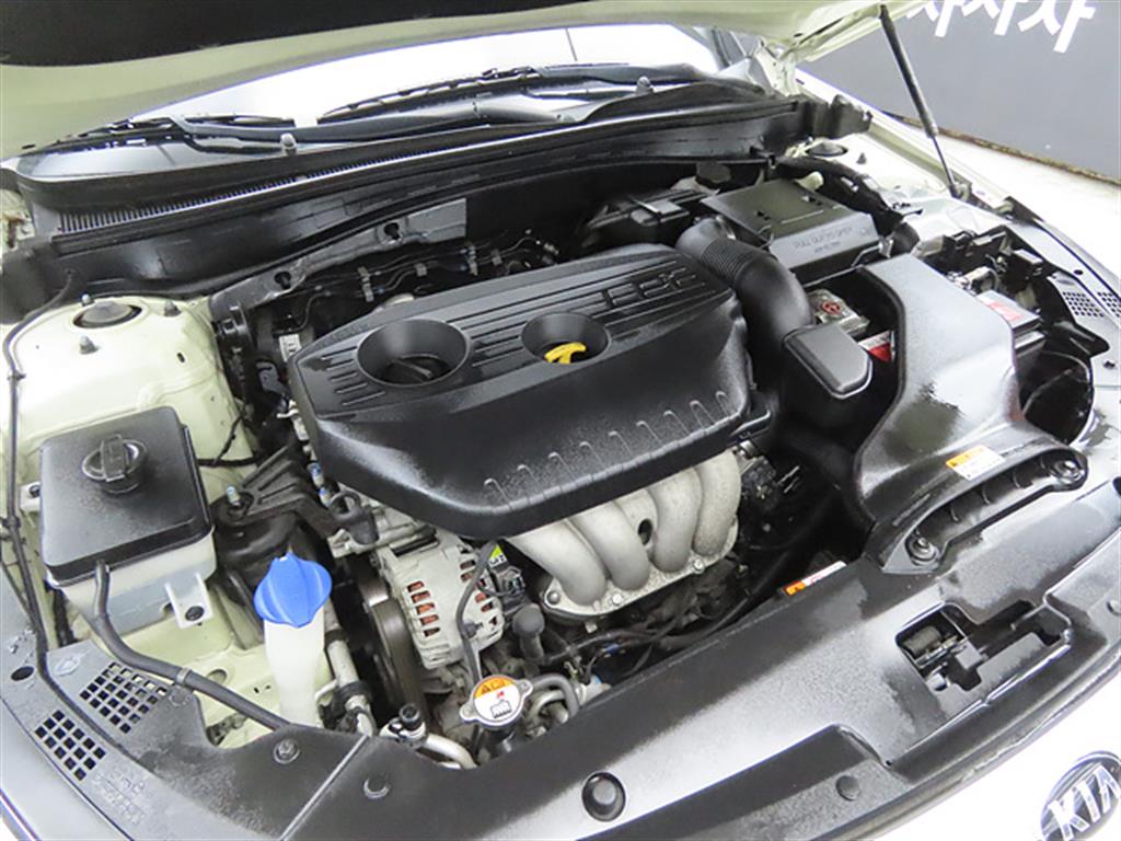 KIA K5 2018 the color of pearl - Importación desde Corea - HF Imports Iquique - Foto 17