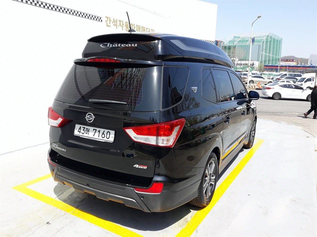 Ssangyong Korando - Vista 6