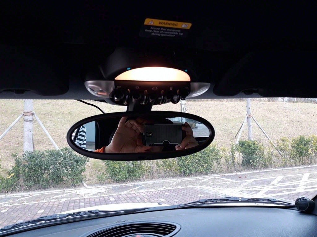 Mini Cooper Convertible - Vista 11