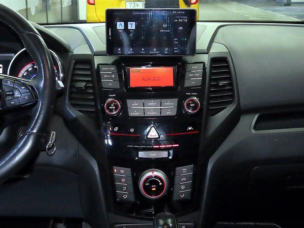 Ssangyong Tivoli - Vista 11