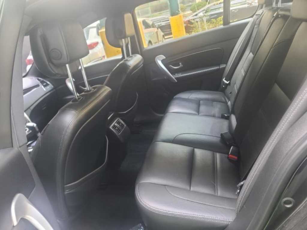 SAMSUNG SM5 - Vista 8