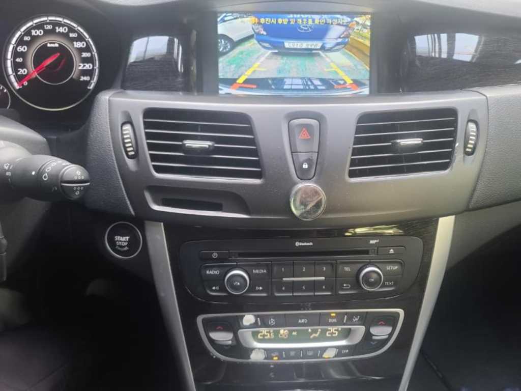 SAMSUNG SM5 - Vista 9