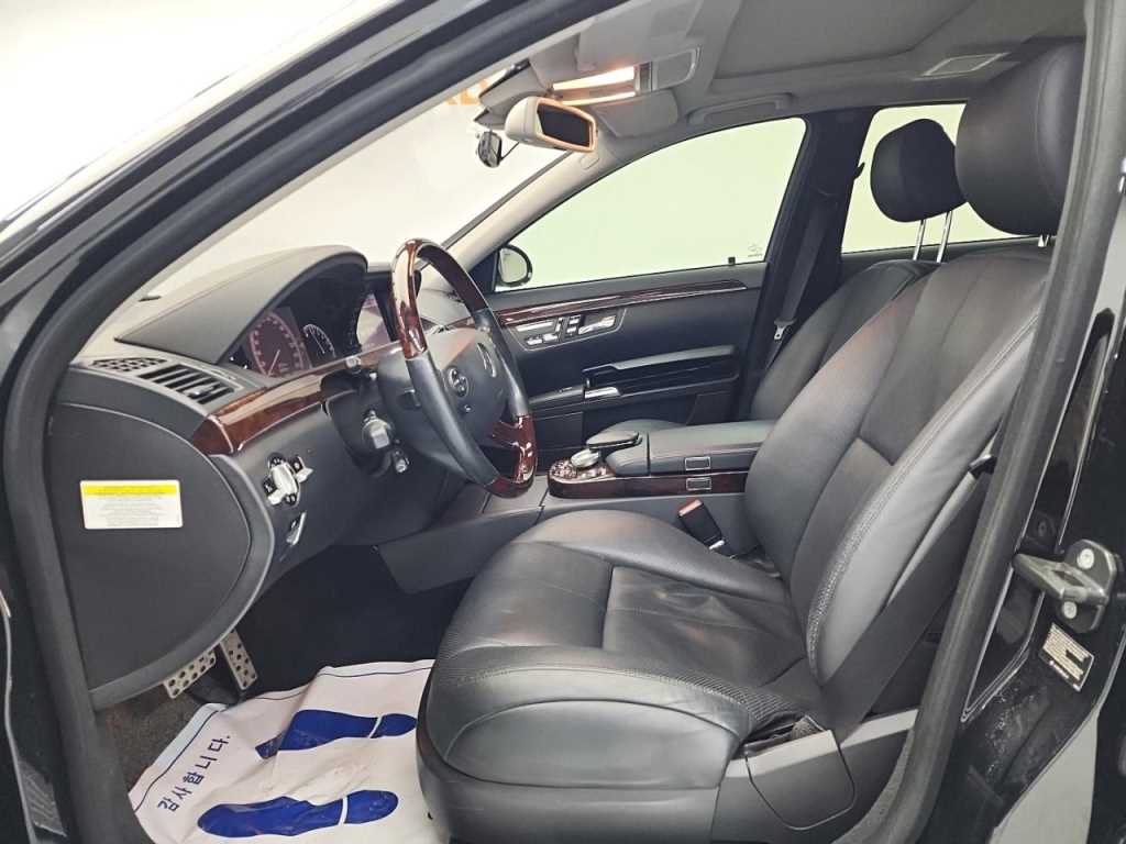 Mercedes Benz S Class - Vista 11