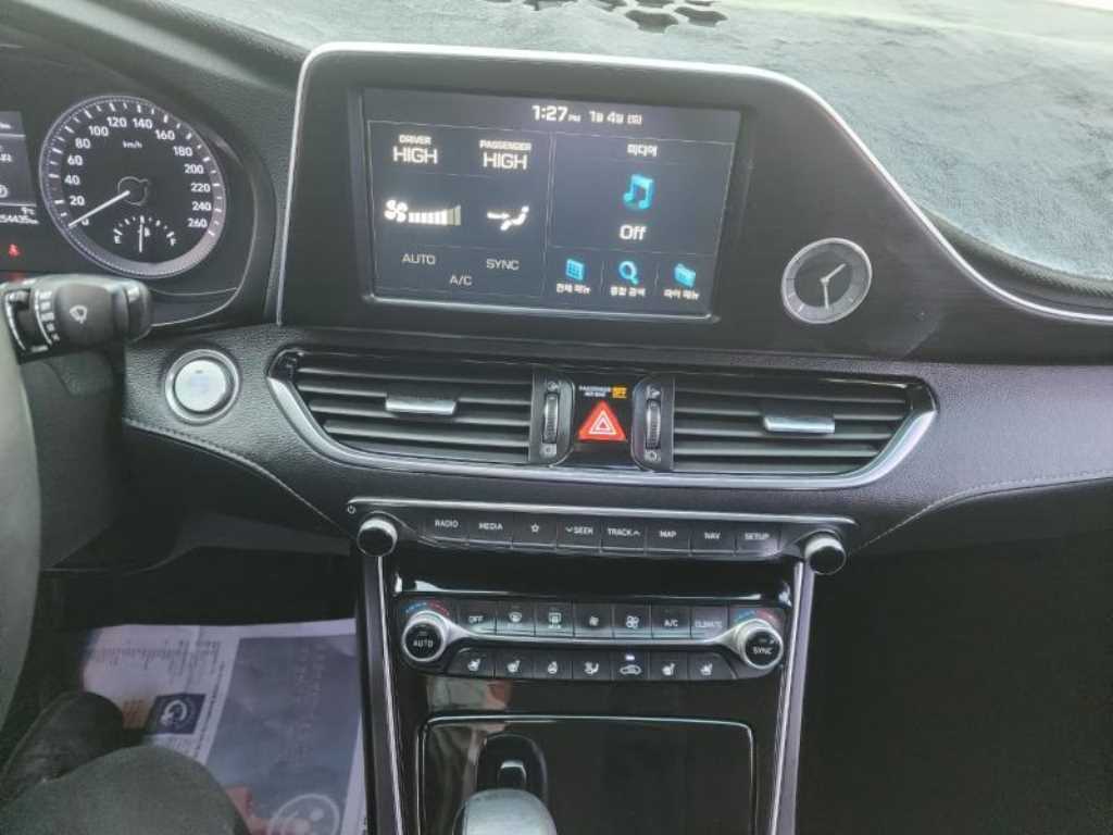 HYUNDAI Grandeur 2017 Negro - Importación desde Corea - HF Imports Iquique - Foto 18