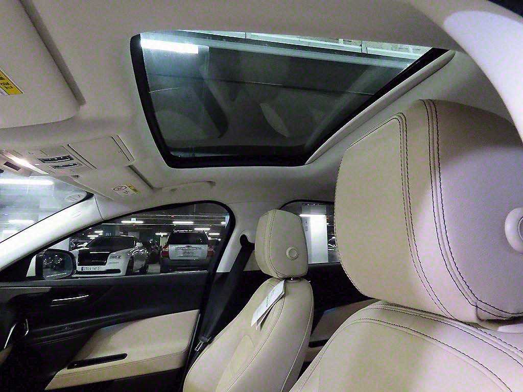 Jaguar XE 2019 Blanco - Importación desde Corea - HF Imports Iquique - Foto 18