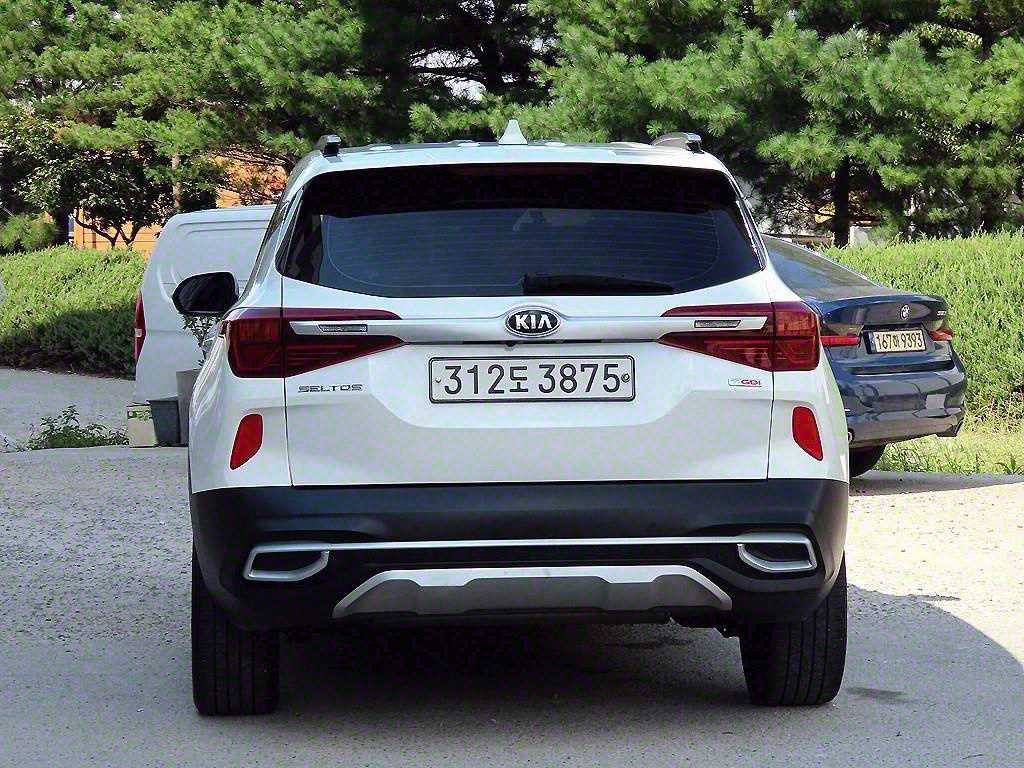 KIA Seltos - Vista 4