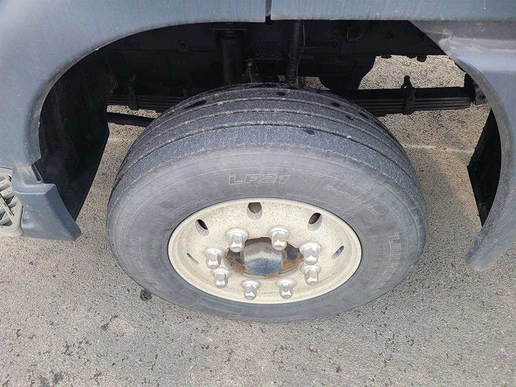 medium and large cargo truck - Vista 10