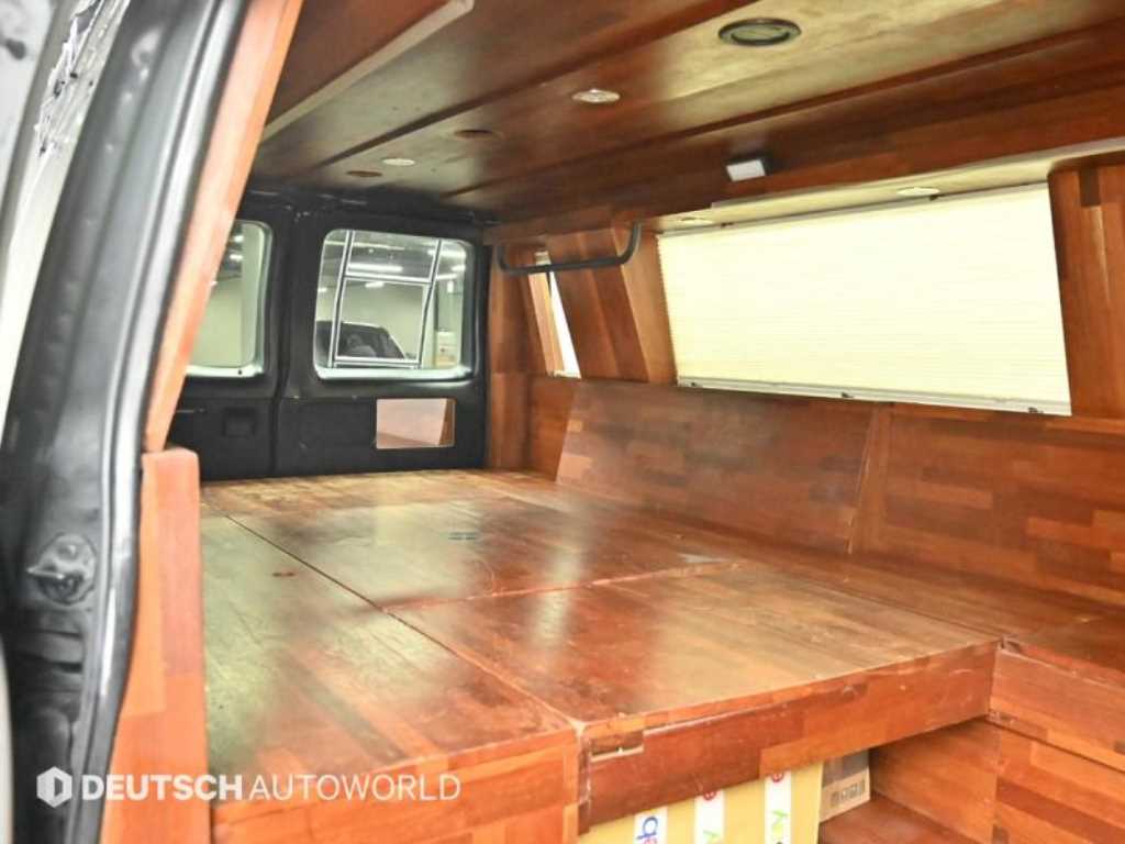 Ford E-Series - Vista 12