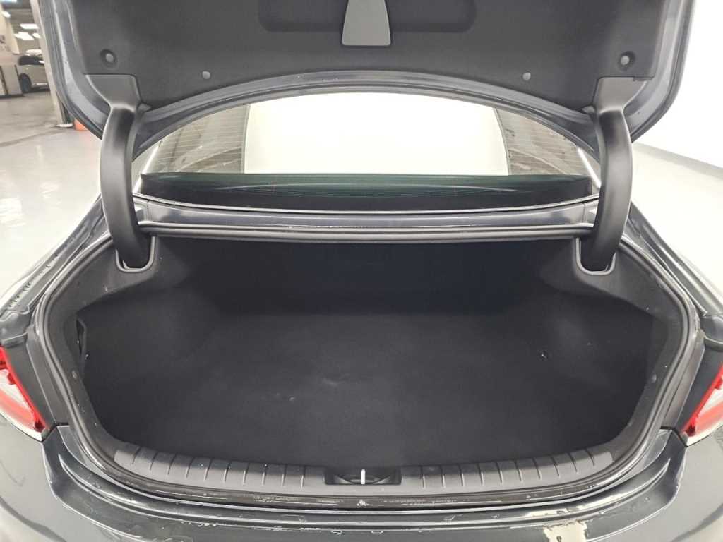 HYUNDAI Grandeur 2018 Negro - Importación desde Corea - HF Imports Iquique - Foto 13