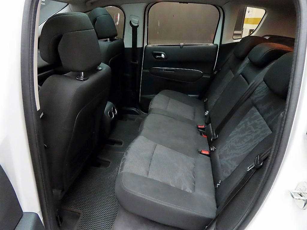 Peugeot 3008 - Vista 6