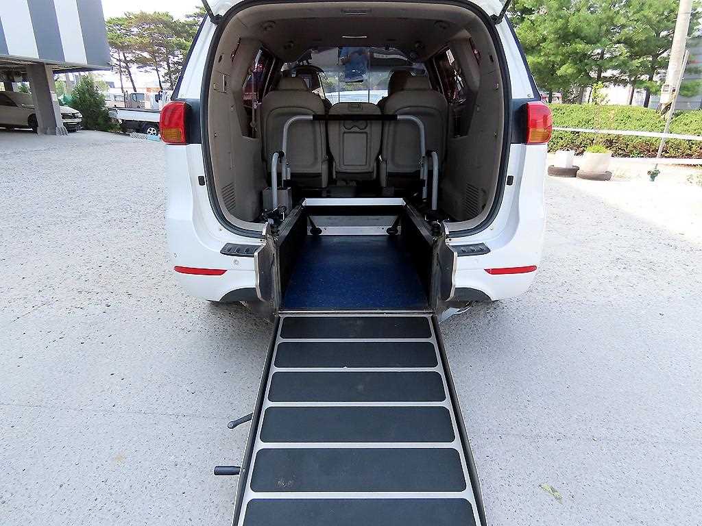 KIA Carnival 2015 Blanco - Importación desde Corea - HF Imports Iquique - Foto 18