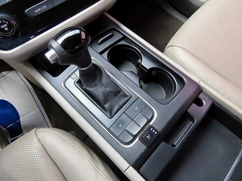 KIA Carnival - Vista 9