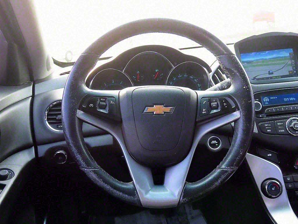 Chevrolet Cruise - Vista 7