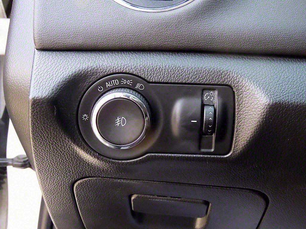 Chevrolet Cruise 2016 Blanco - Importación desde Corea - HF Imports Iquique - Foto 14