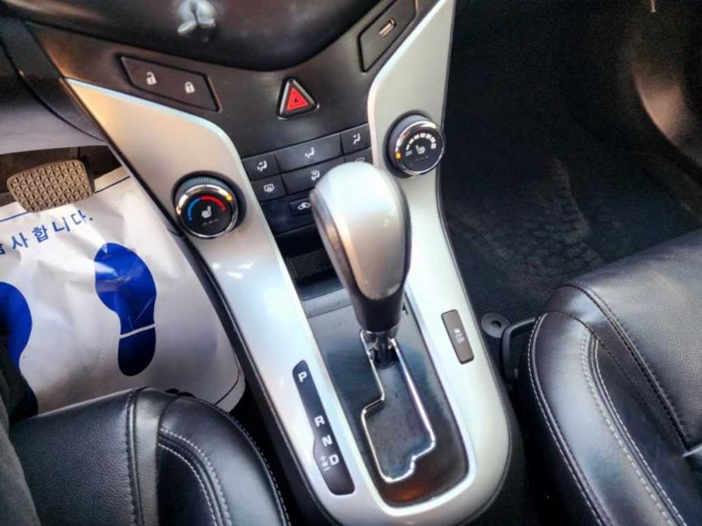 Chevrolet Cruise 2014 Negro - Importación desde Corea - HF Imports Iquique - Foto 19