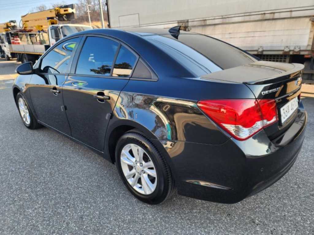 Chevrolet Cruise - Vista 6