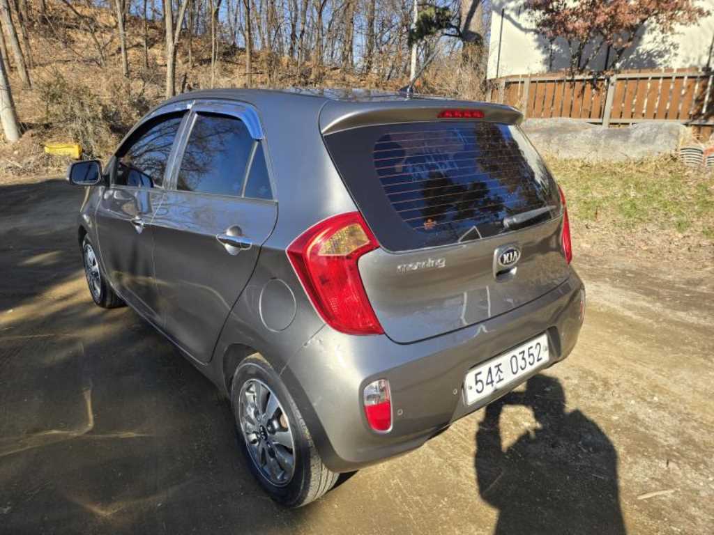 KIA Morning - Vista 4