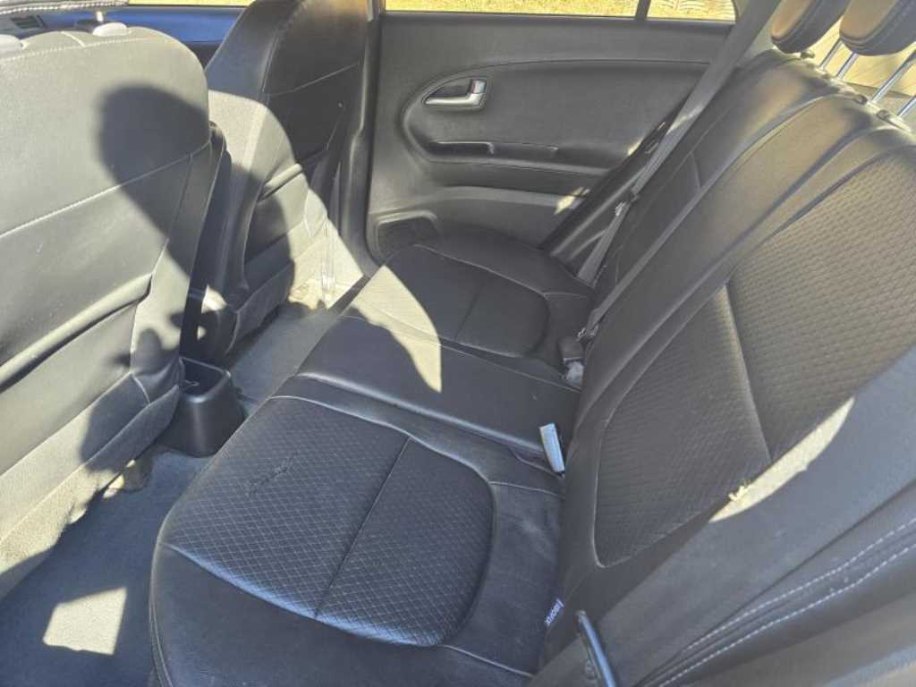 KIA Morning - Vista 11